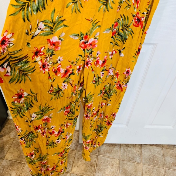 🌺Candie’s Women’s Long jumpsuit🌺 - Picture 4 of 4